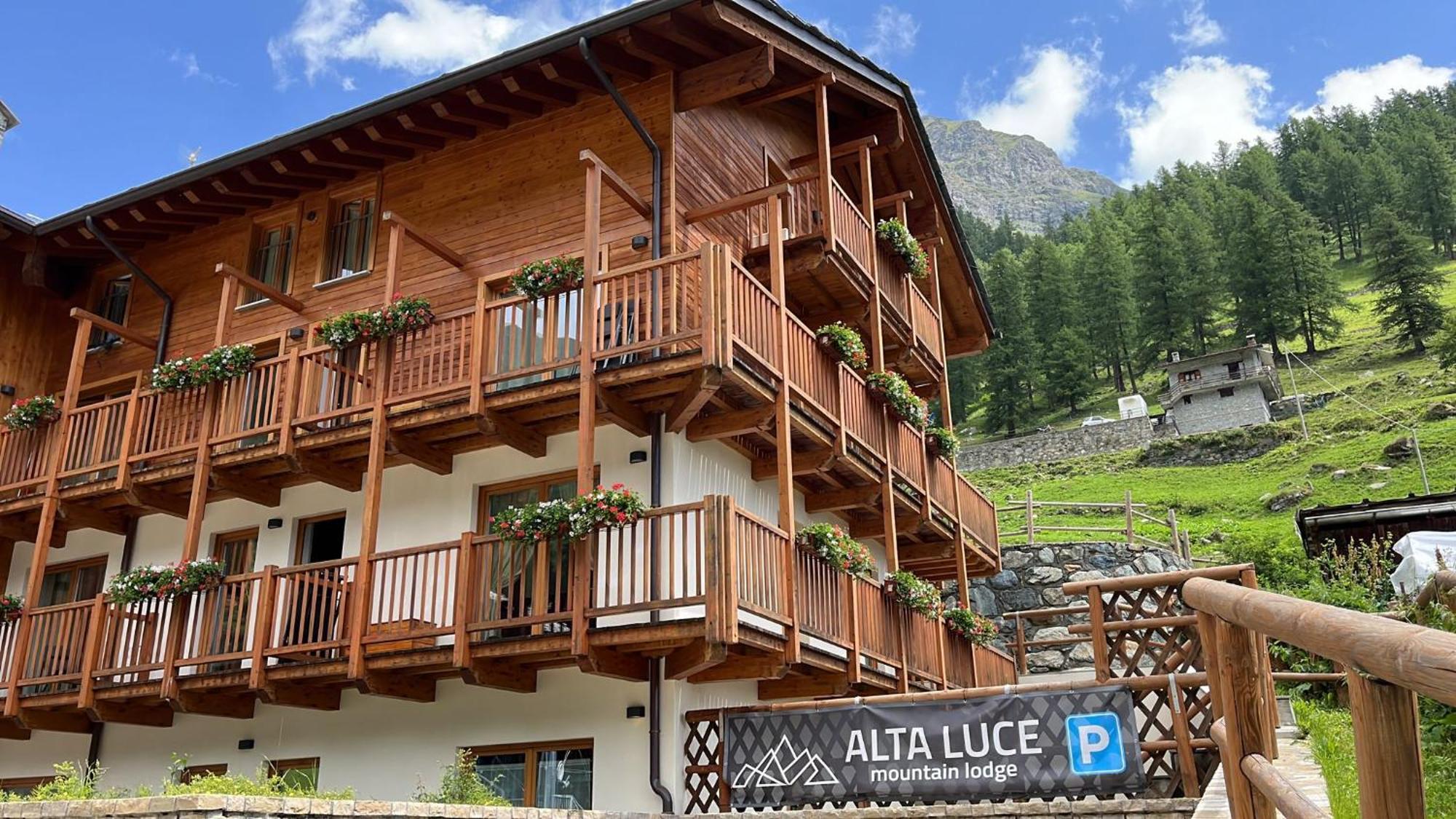 Alta Luce Mountain Lodge Gressoney-la-Trinité Exterior photo